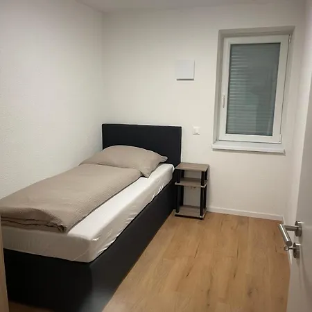 Sehr Schoene Und Modernisierte Mit Moderne Wohnraumlueftung Apartamento *