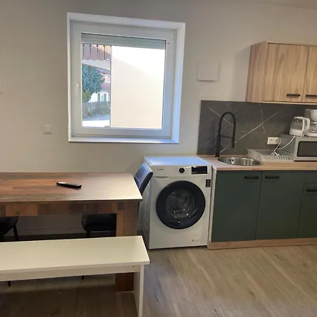Sehr Schoene Und Modernisierte Mit Moderne Wohnraumlueftung *